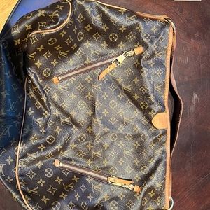 Louis Vuitton shoulder bag